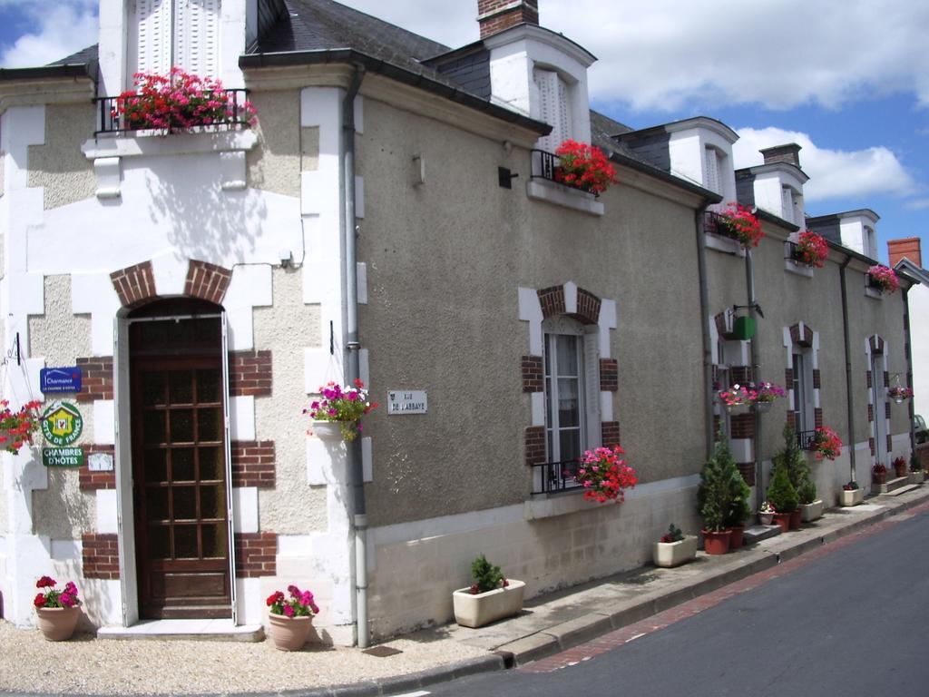 Les Glycines Bed & Breakfast Plaimpied-Givaudins Exterior photo