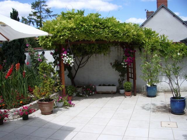 Les Glycines Bed & Breakfast Plaimpied-Givaudins Exterior photo